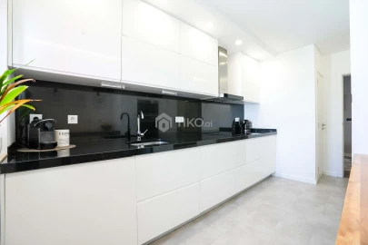 Apartamento T4 para Venda em Venteira