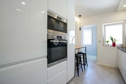 Apartamento T4 para Venda em Venteira