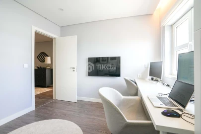 Apartamento T4 para Venda em Venteira