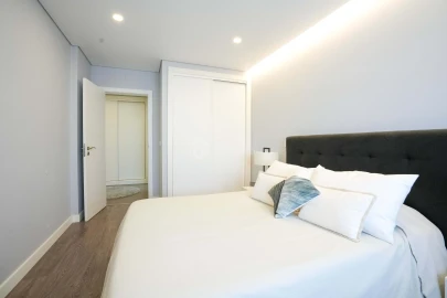 Apartamento T4 para Venda em Venteira