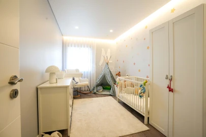 Apartamento T4 para Venda em Venteira