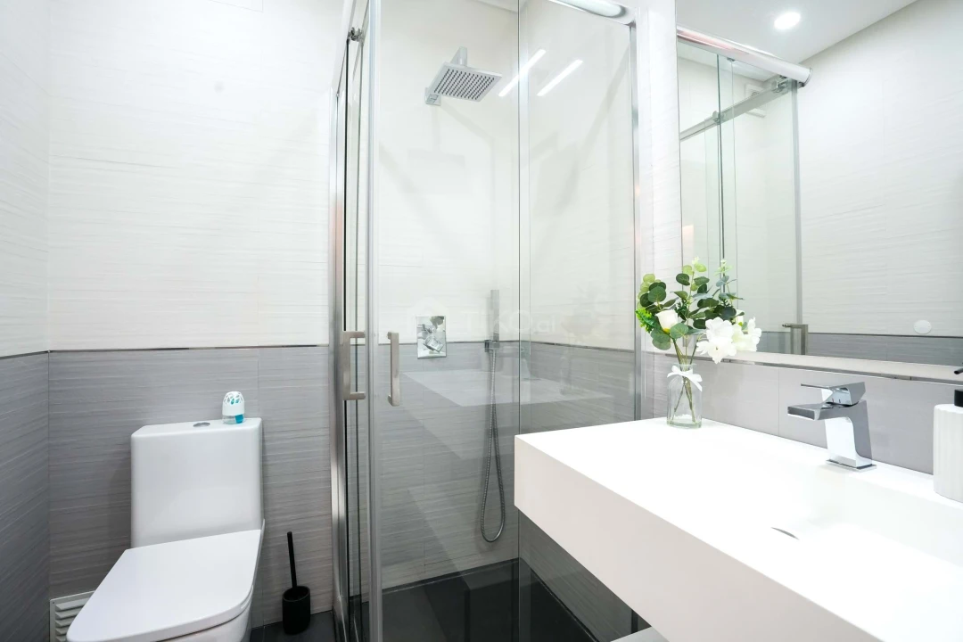 Apartamento T4 para Venda em Venteira Foto 17