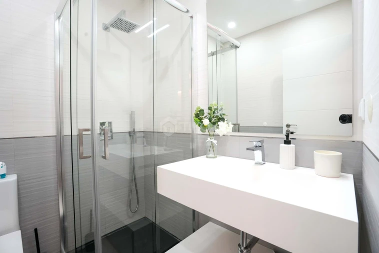 Apartamento T4 para Venda em Venteira Foto 18