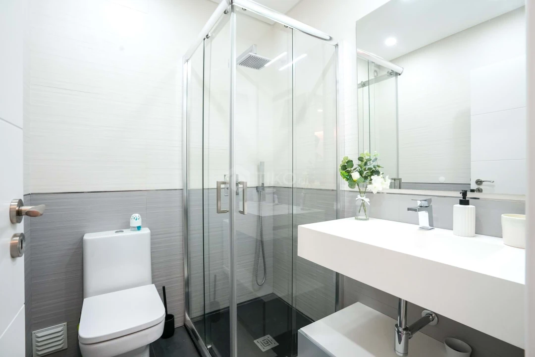 Apartamento T4 para Venda em Venteira Foto 16