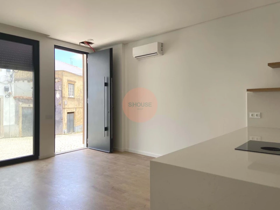 Apartamento T3 para Venda em Lourinhã e Atalaia Foto 1