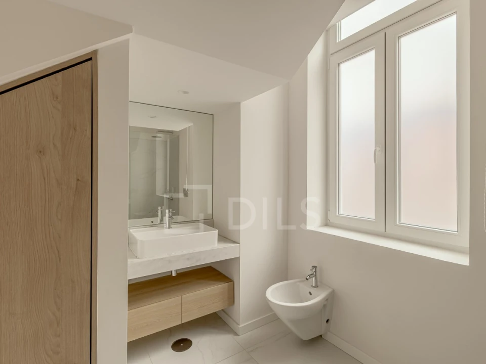 Apartamento T2 para Venda em Campolide Foto 18