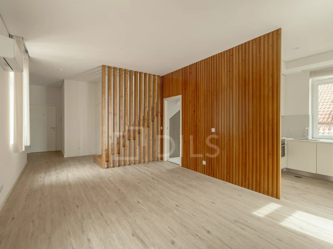 Apartamento T2 para Venda em Campolide Foto 5