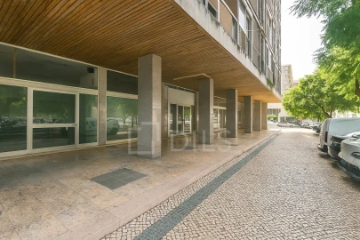 Loja para Arrendamento em Alvalade