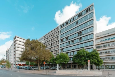 Loja para Arrendamento em Alvalade