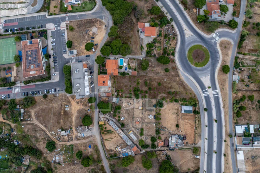 Terreno para Venda em Quarteira Foto 12