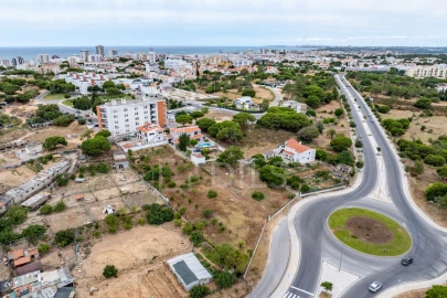 Terreno para Venda em Quarteira