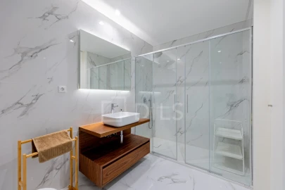 Apartamento T4 para Venda em Olhão