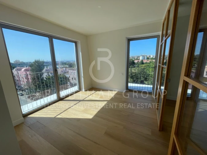 Apartamento T3 para Venda em Moscavide e Portela Foto 8