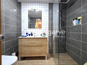 Apartamento T2 para Venda em Quarteira