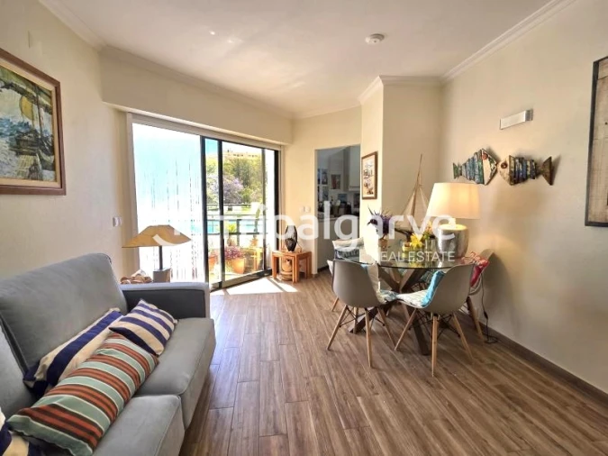 Apartamento T2 para Venda em Quarteira Foto 11