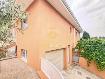 Moradia T3 para Venda em Canedo, Vale e Vila Maior