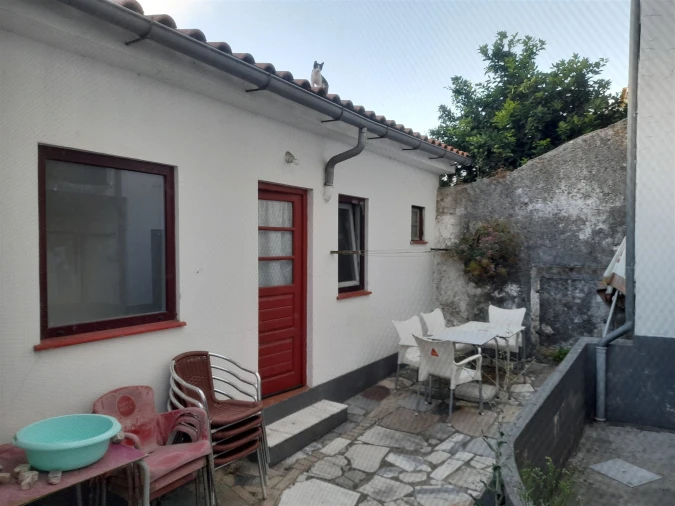 Apartamento T3 para Arrendamento em Sé Nova, Santa Cruz, Almedina e São Bartolomeu Foto 8