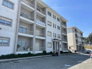 Apartamento T2 para Venda em Lustosa e Barrosas (Santo Estêvão)