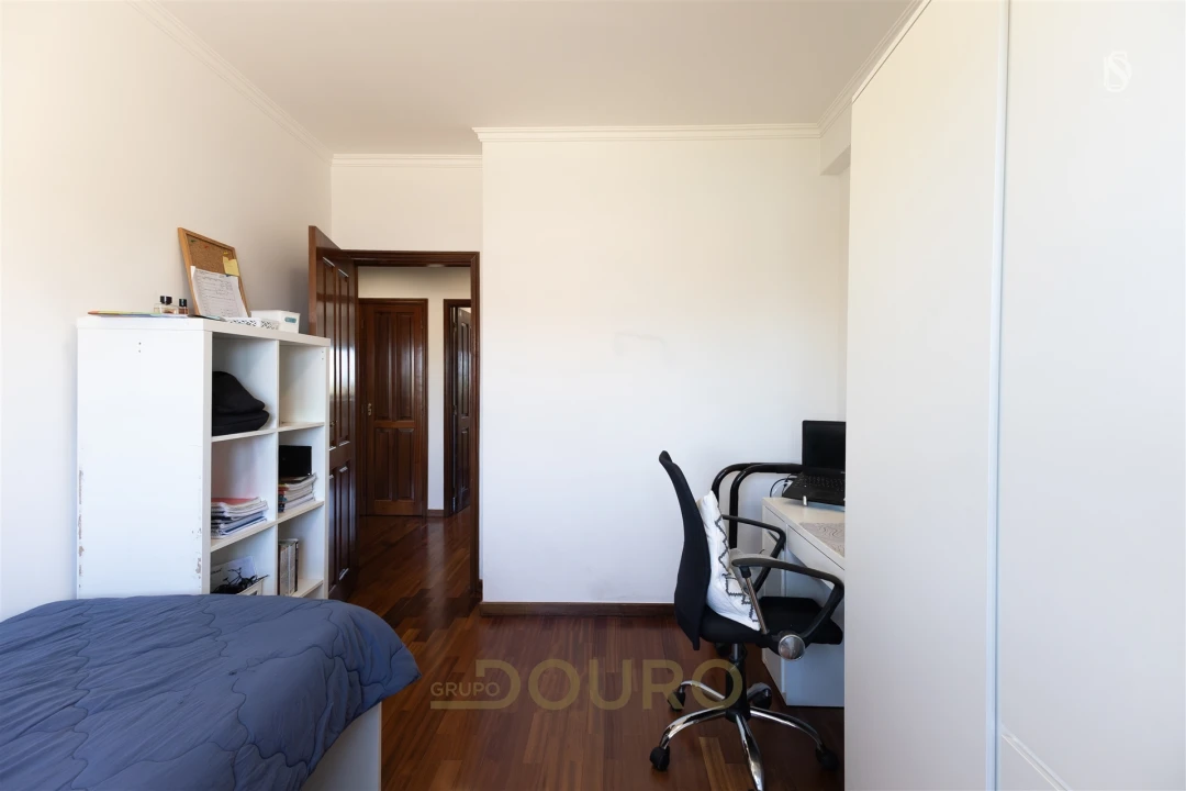Apartamento T3 para Venda em São Bernardo Foto 47