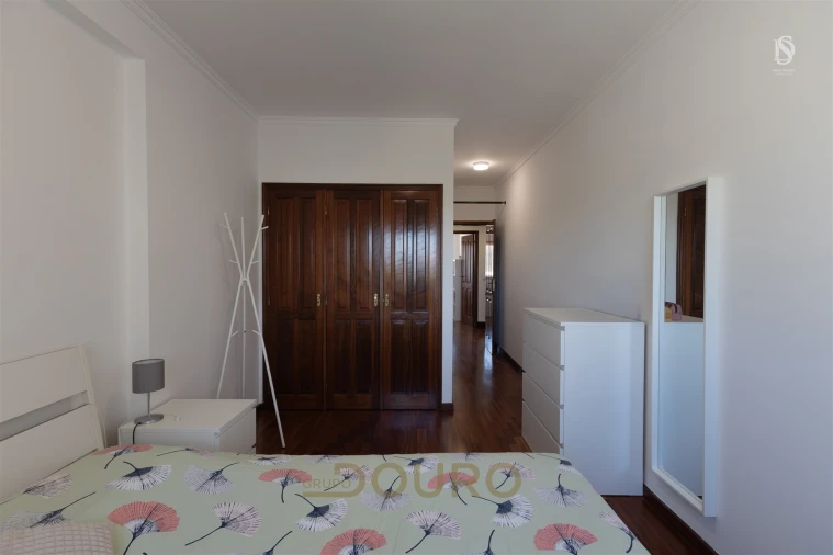 Apartamento T3 para Venda em São Bernardo Foto 12