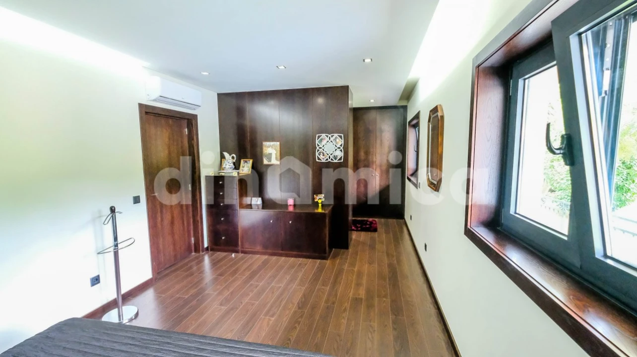 Moradia T5 para Venda em Antas e Abade de Vermoim Foto 38