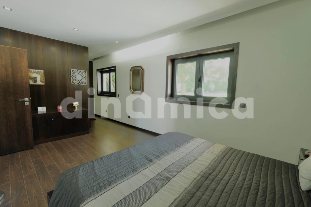 Moradia T5 para Venda em Antas e Abade de Vermoim Foto 39