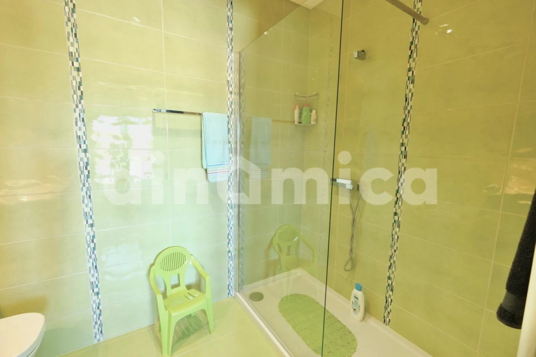 Moradia T5 para Venda em Antas e Abade de Vermoim Foto 61