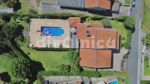 Moradia T5 para Venda em Antas e Abade de Vermoim