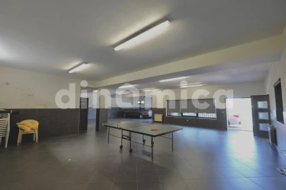 Moradia T5 para Venda em Antas e Abade de Vermoim