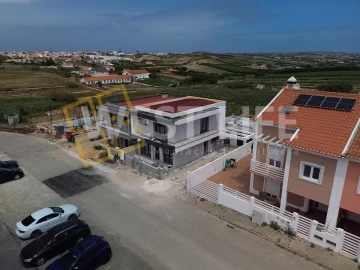 Moradia T3 para Venda em Encarnação