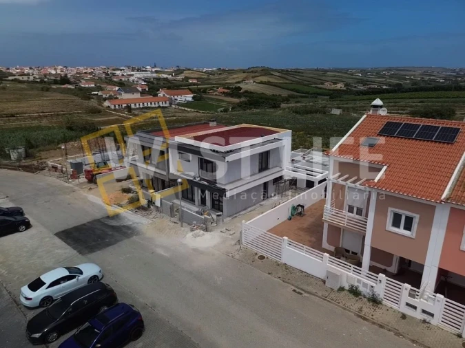 Moradia T3 para Venda em Encarnação