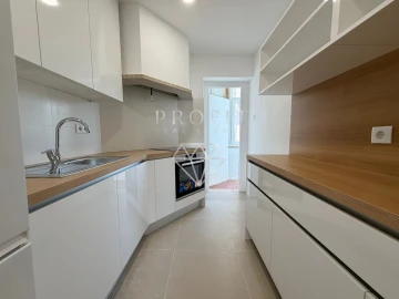 Apartamento T2 para Venda em Algés, Linda-A-Velha e Cruz Quebrada-Dafundo