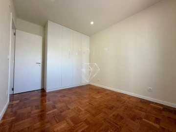 Apartamento T2 para Venda em Algés, Linda-A-Velha e Cruz Quebrada-Dafundo