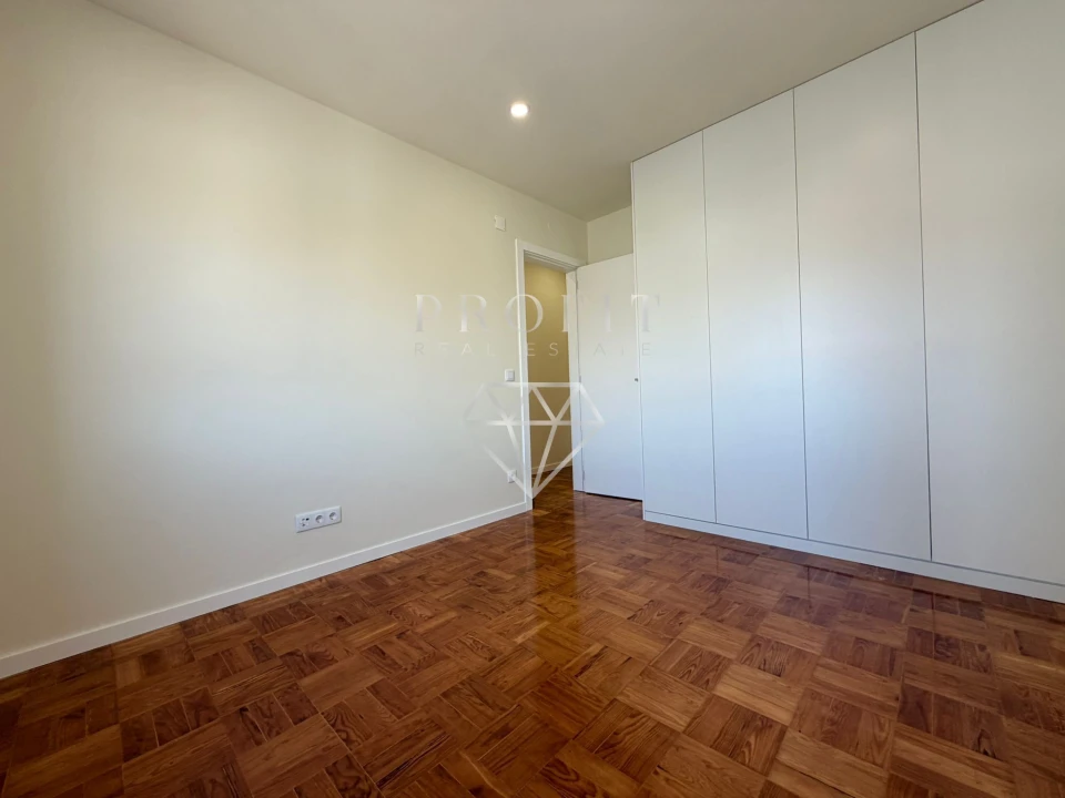 Apartamento T2 para Venda em Algés, Linda-A-Velha e Cruz Quebrada-Dafundo Foto 11