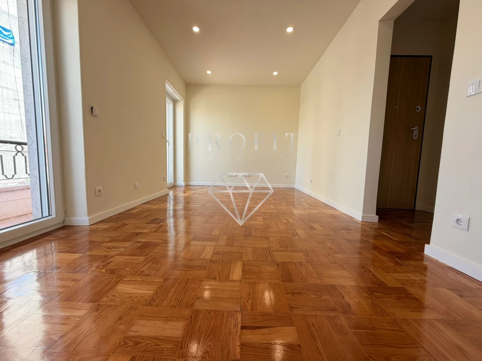 Apartamento T2 para Venda em Algés, Linda-A-Velha e Cruz Quebrada-Dafundo Foto 4