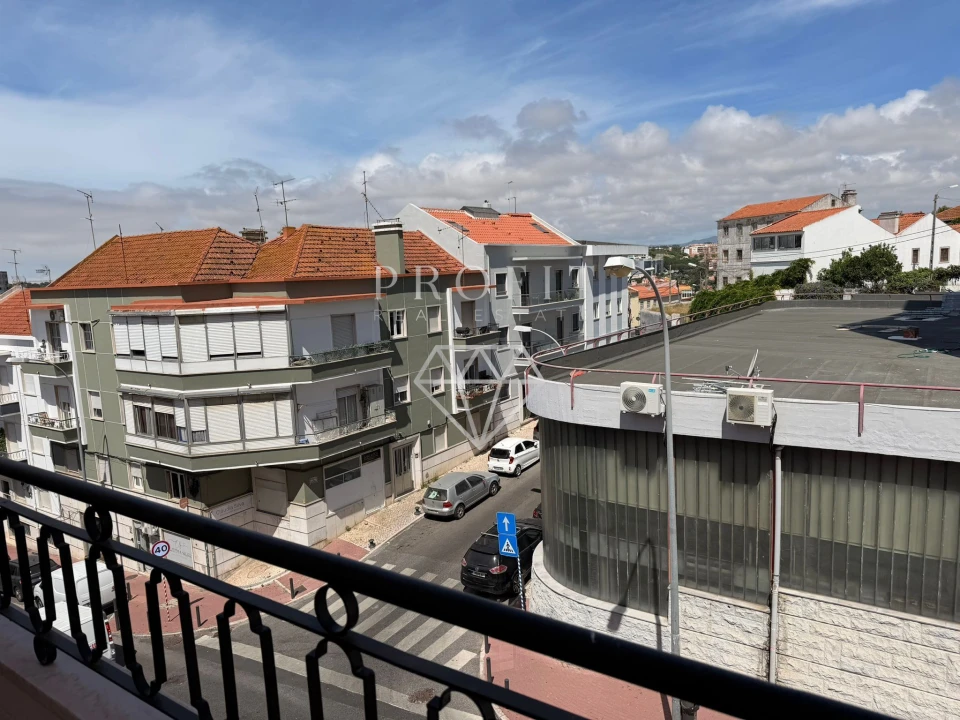 Apartamento T2 para Venda em Algés, Linda-A-Velha e Cruz Quebrada-Dafundo Foto 6