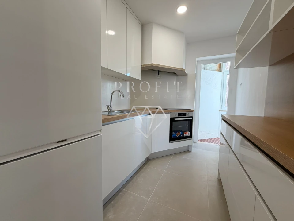 Apartamento T2 para Venda em Algés, Linda-A-Velha e Cruz Quebrada-Dafundo Foto 7