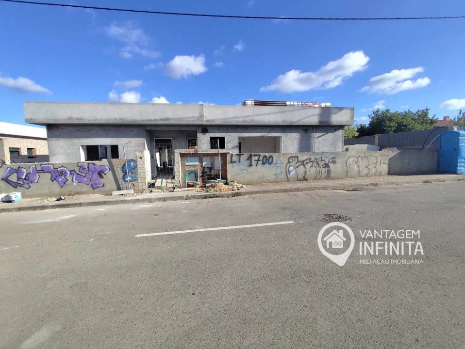 Moradia T4 para Venda em Quinta do Anjo Foto 6