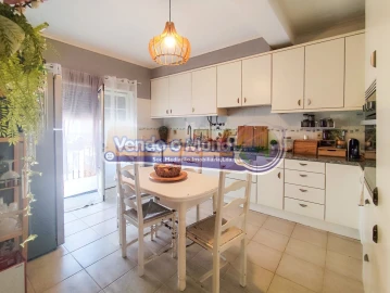 Apartamento T3 para Venda em Almeirim