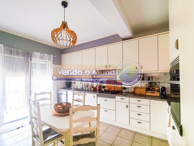 Apartamento T3 para Venda em Almeirim Foto 11