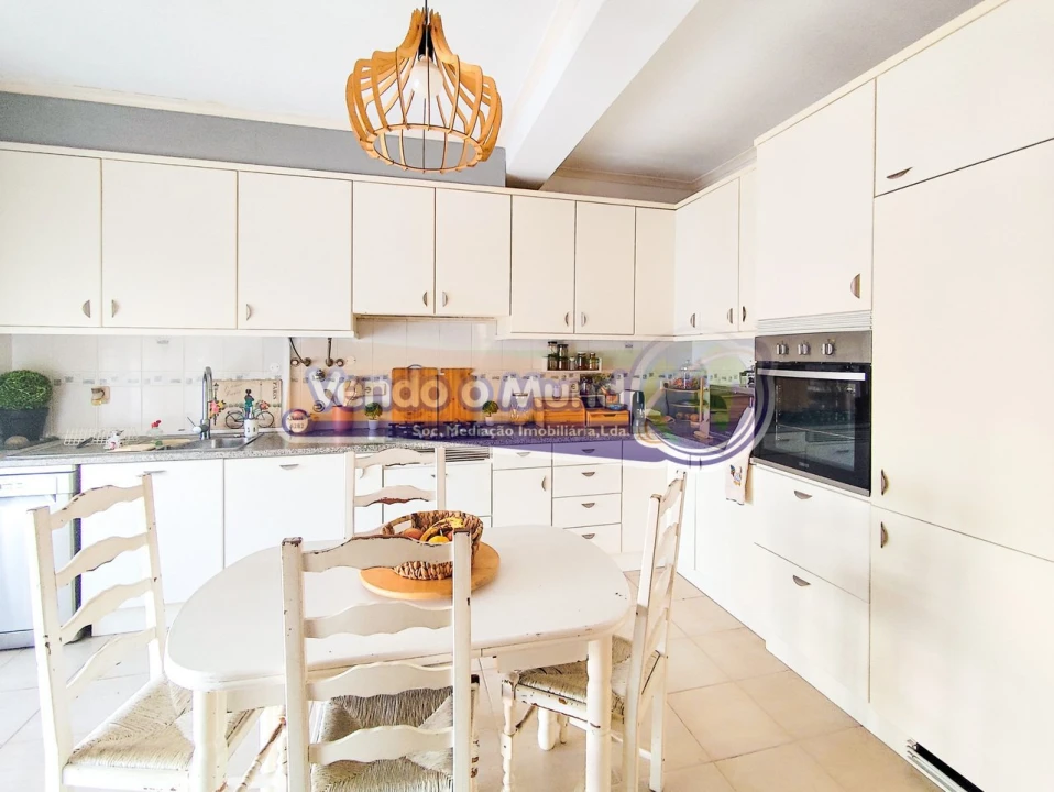 Apartamento T3 para Venda em Almeirim Foto 9