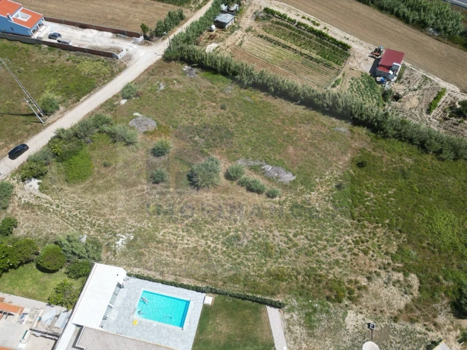 Terreno para Venda em Atouguia da Baleia Foto 4