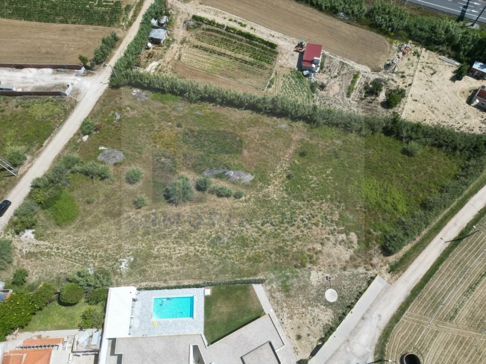 Terreno para Venda em Atouguia da Baleia Foto 1