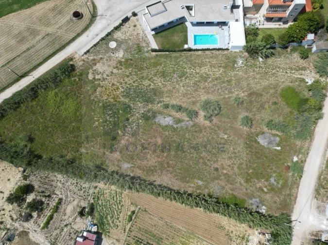Terreno para Venda em Atouguia da Baleia Foto 2