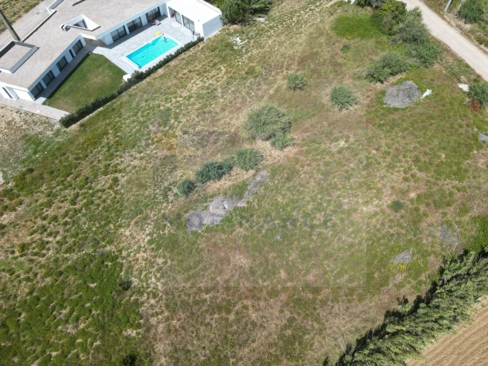 Terreno para Venda em Atouguia da Baleia Foto 3