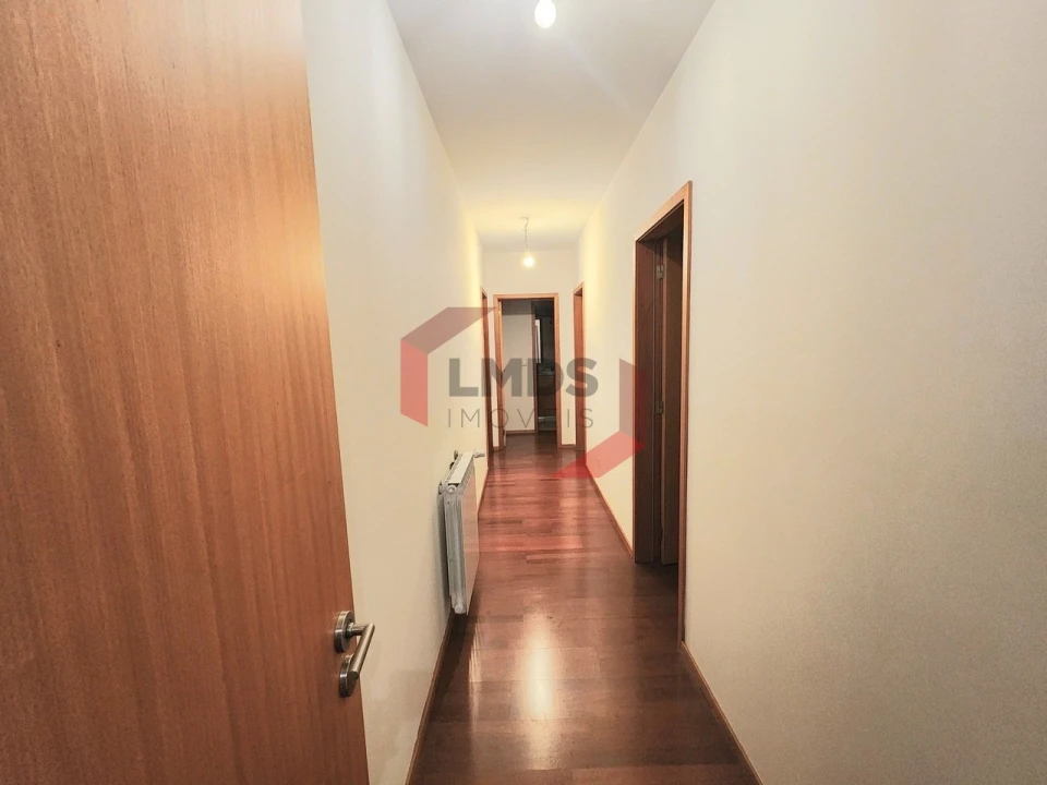 Apartamento T3 para Venda em Canelas Foto 13