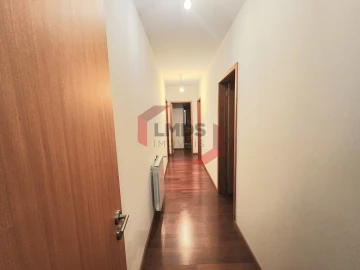 Apartamento T3 para Venda em Canelas