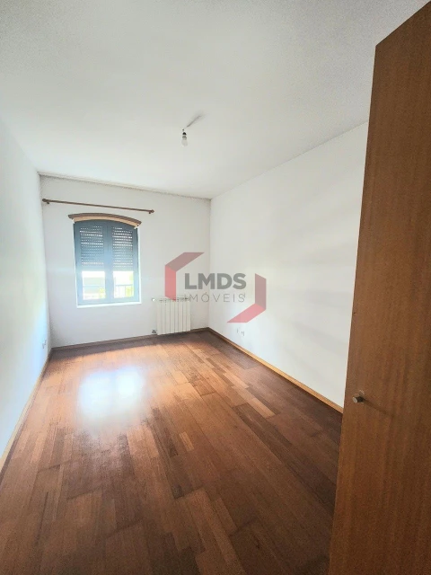 Apartamento T3 para Venda em Canelas