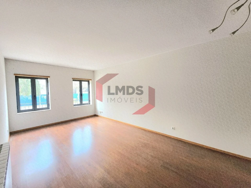 Apartamento T3 para Venda em Canelas Foto 7