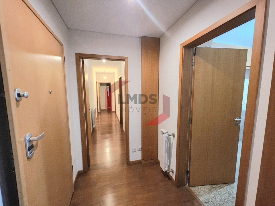 Apartamento T3 para Venda em Canelas Foto 8